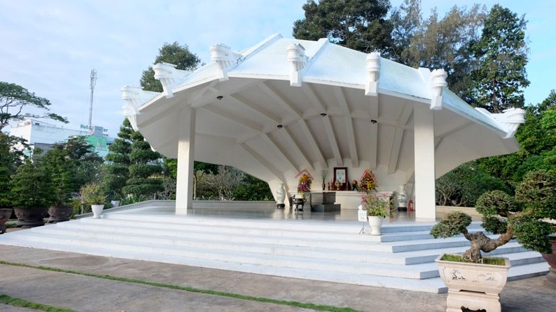 Nơi yên nghỉ của cụ phó bảng Nguyễn Sinh Sắc